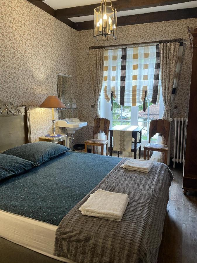 Le Manoir De Laferte-Sur-Aube Hotell Exteriör bild